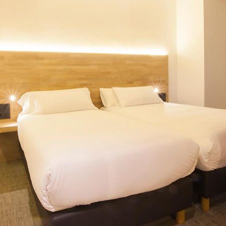Hotel A Pamplona Ruang foto