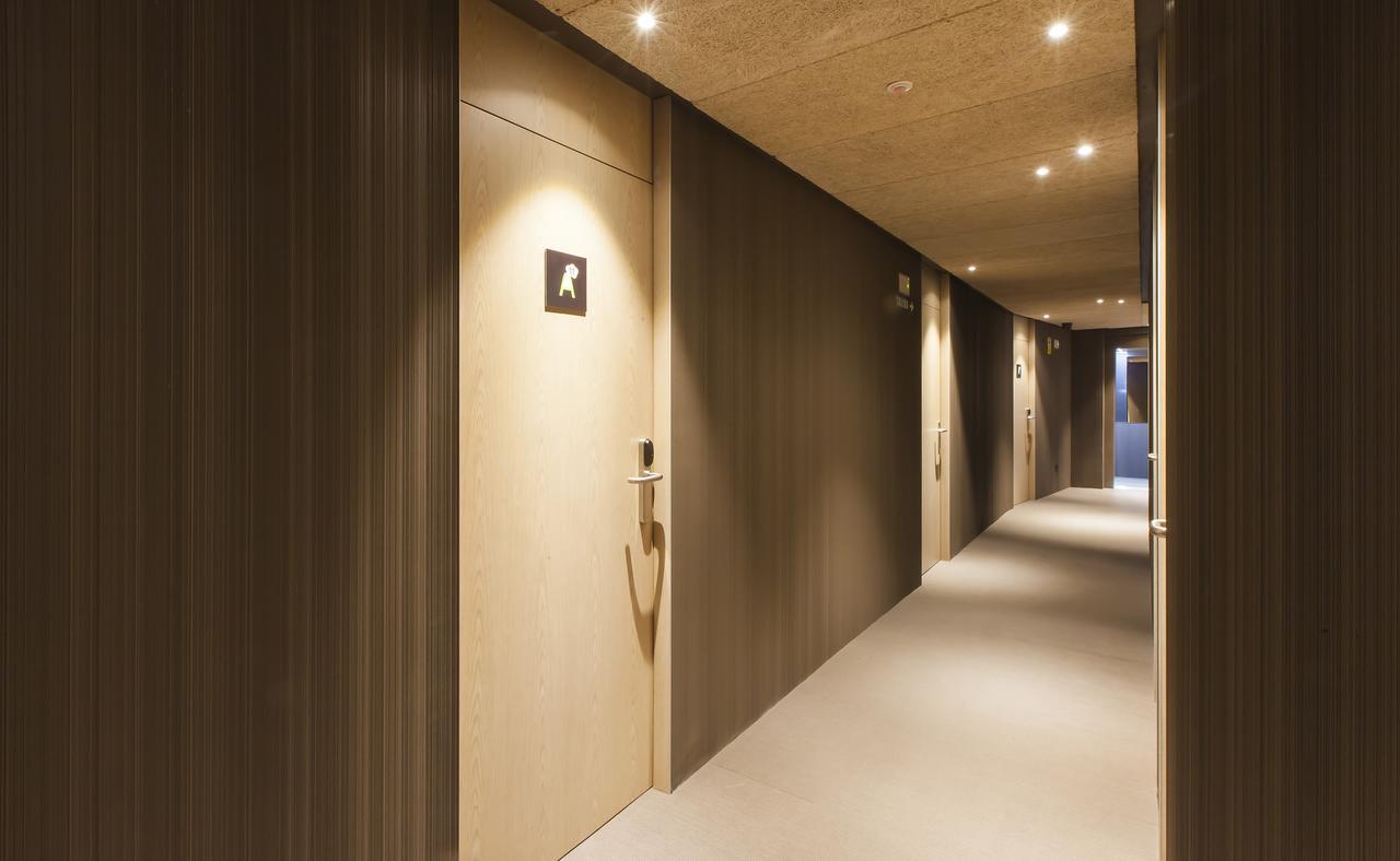 Hotel A Pamplona Bagian luar foto